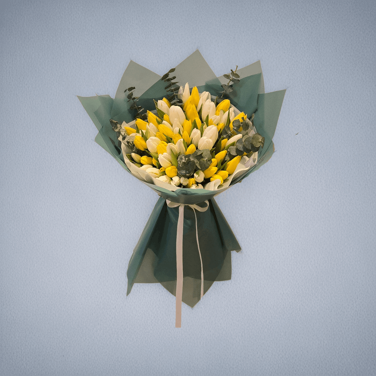 Tulip Bloom- Bouquet - Fresh Mix - Flowers Last Ten Days
